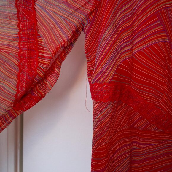 Sheer Red Swirl Silk Blouse Richard Malcolm Bell Sleeve V Neck L | True Spring - Picture 9 of 9